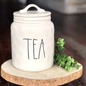 Rare 🇺🇸 Rea Dunn tea